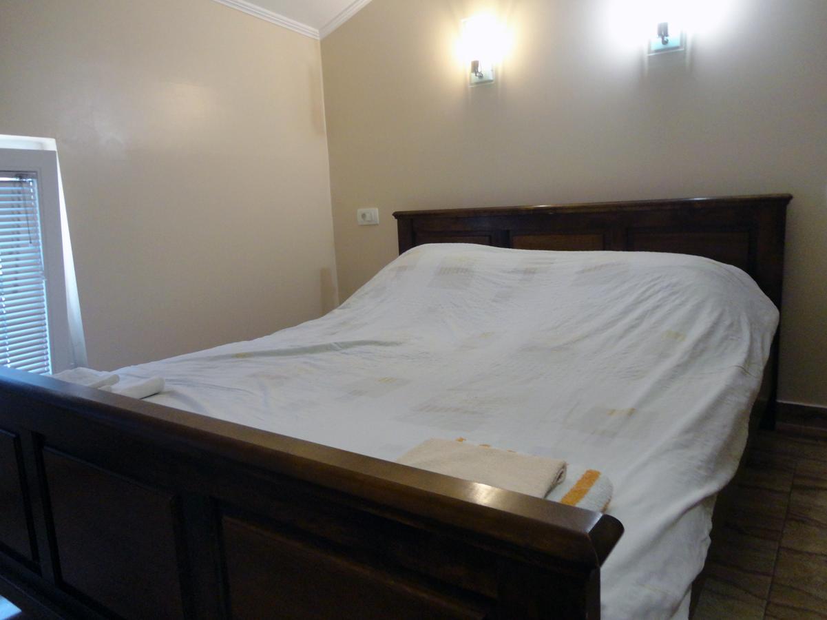 Prenociste "Magnus" Bed & Breakfast Slavonski Brod Exterior photo