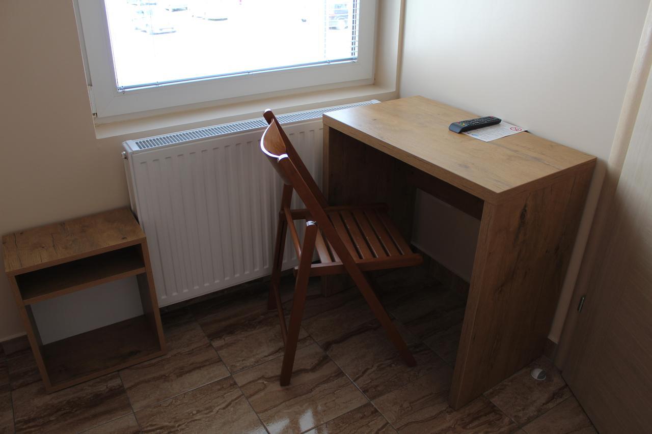 Prenociste "Magnus" Bed & Breakfast Slavonski Brod Exterior photo