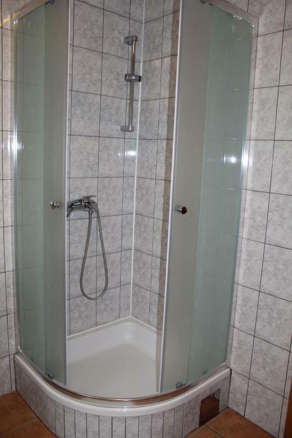 Prenociste "Magnus" Bed & Breakfast Slavonski Brod Exterior photo